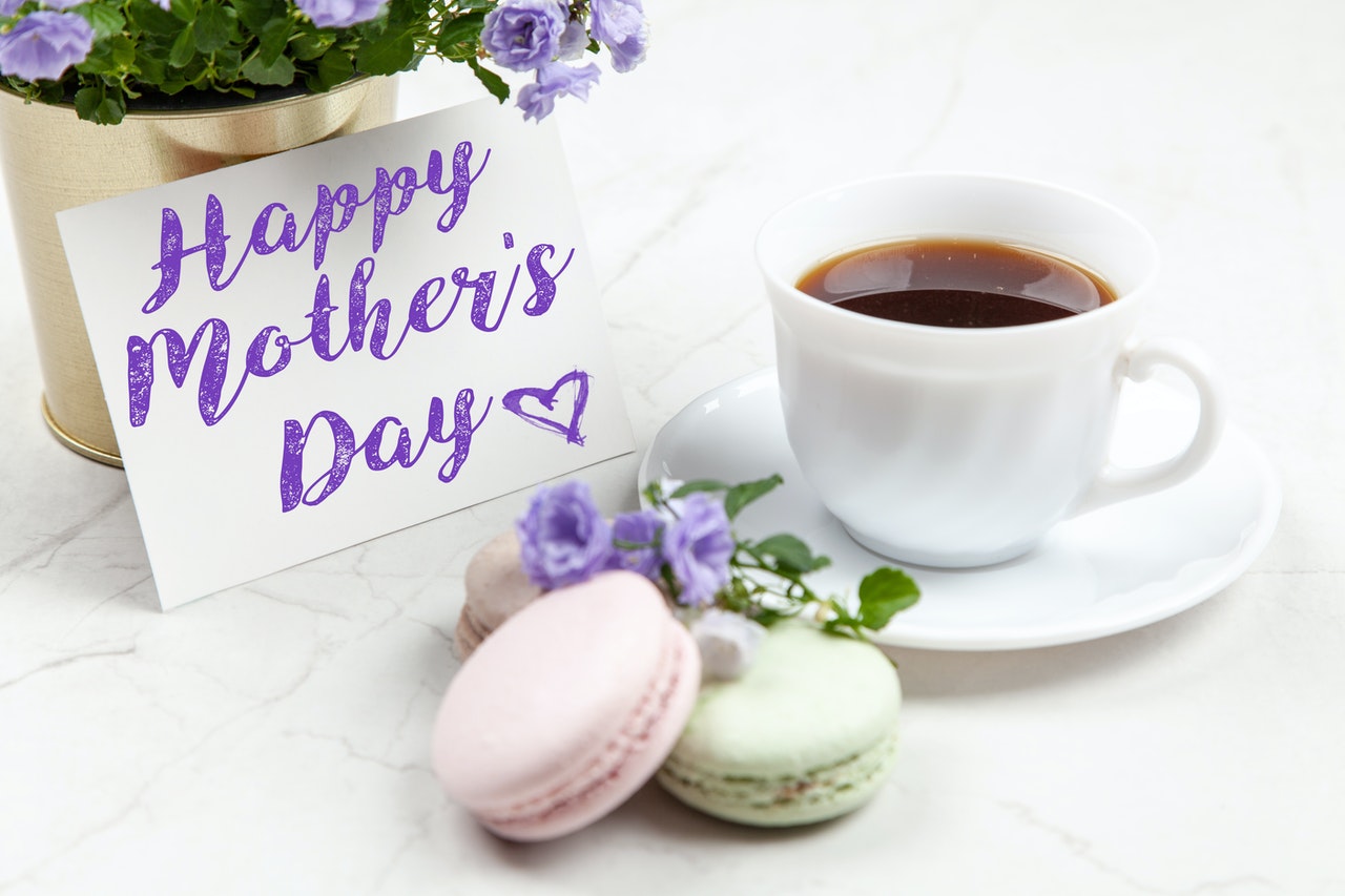 pexels-george-dolgikh-giftpunditscom-2072170 happy-mothers-day